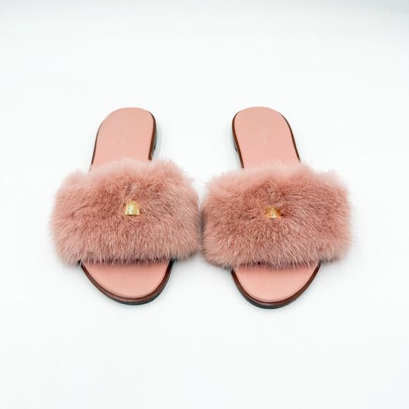 Louis Vuitton LV Lock Pink Mink Fur Slides Sandals EU 38 US 8 - Picture 2 of 13
